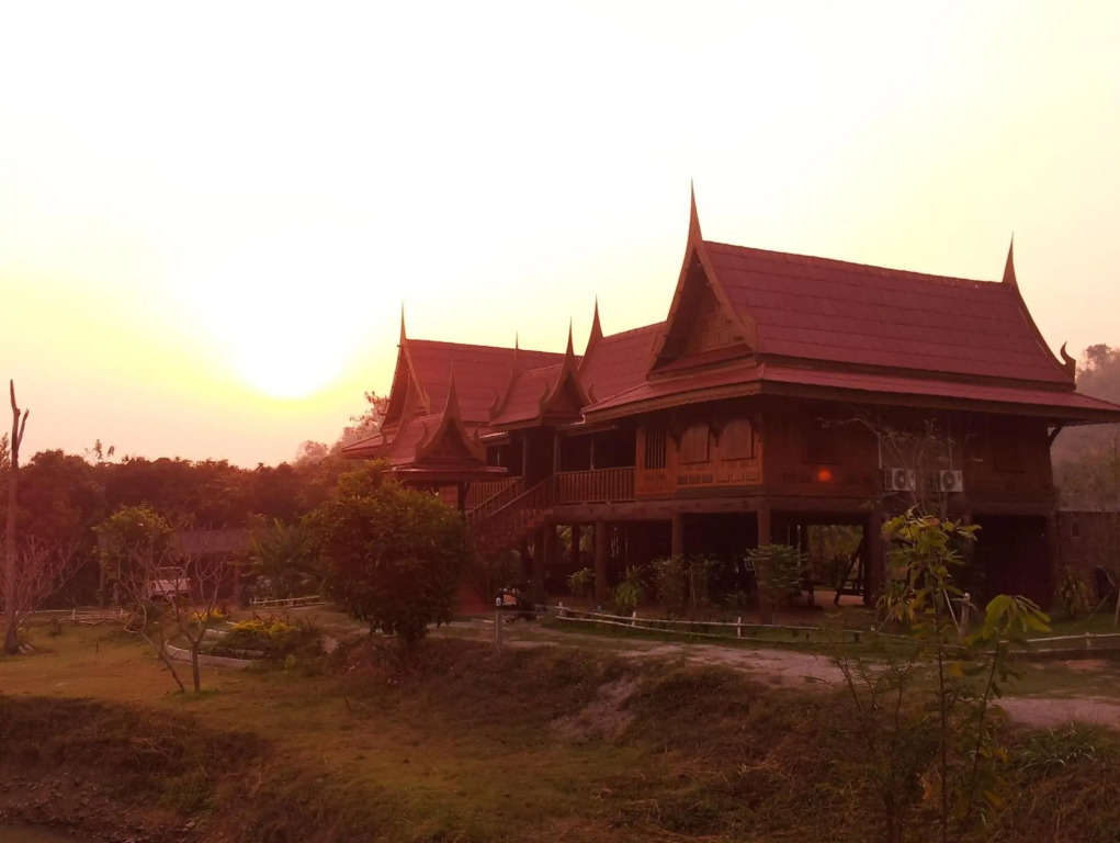 Lomrak Resort