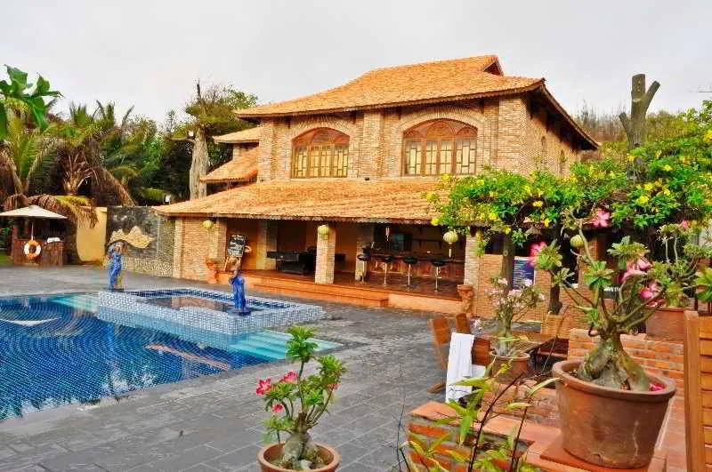 Sandhills Beach Resort & Spa