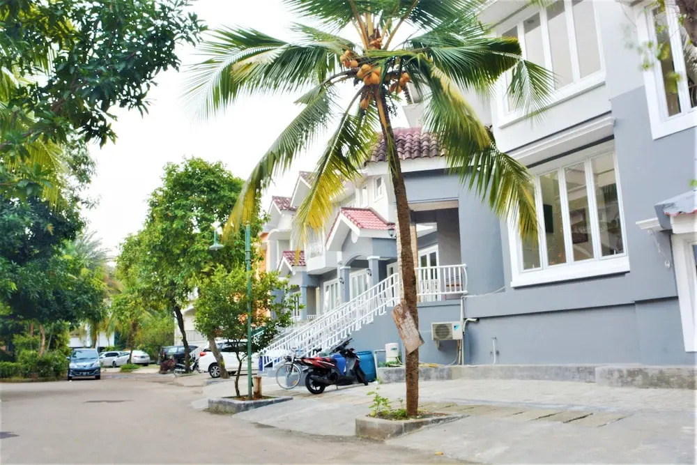 ZEN Rooms Basic Lebak Bulus