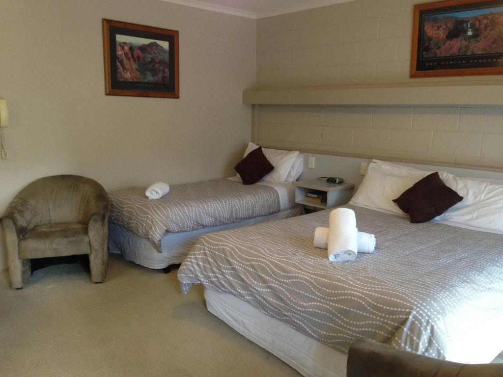 Coachman Motel and Holiday Units
