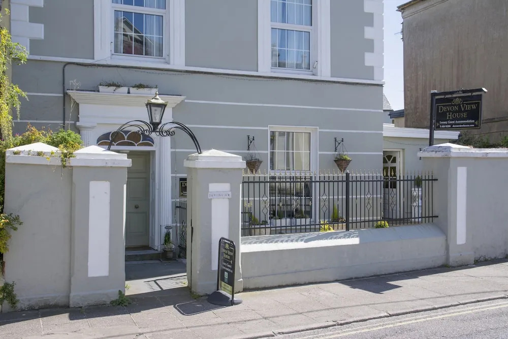 Devonview House