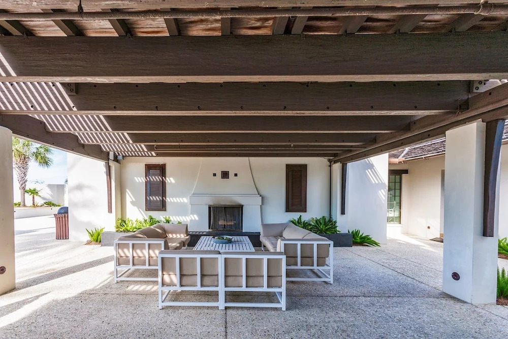 Cypress - 2 Masters, Golf Cart & Amenities 4 Bedroom Home