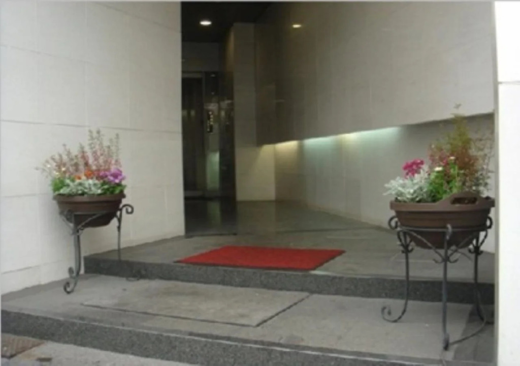 Grampus Inn Osaka Namba