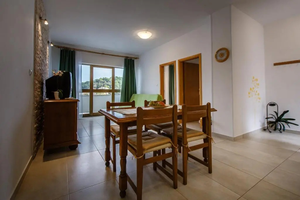 Apartmani Maris