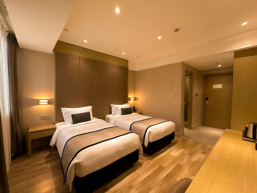 SHANGHAI-DECO Hotel-Free shuttle bus to Pudong Airport and Disneyland