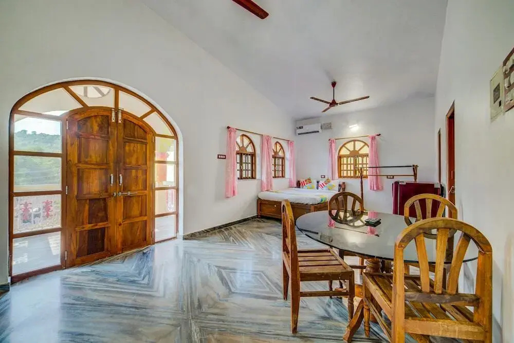 OYO Home 19757 Divine 3BHK