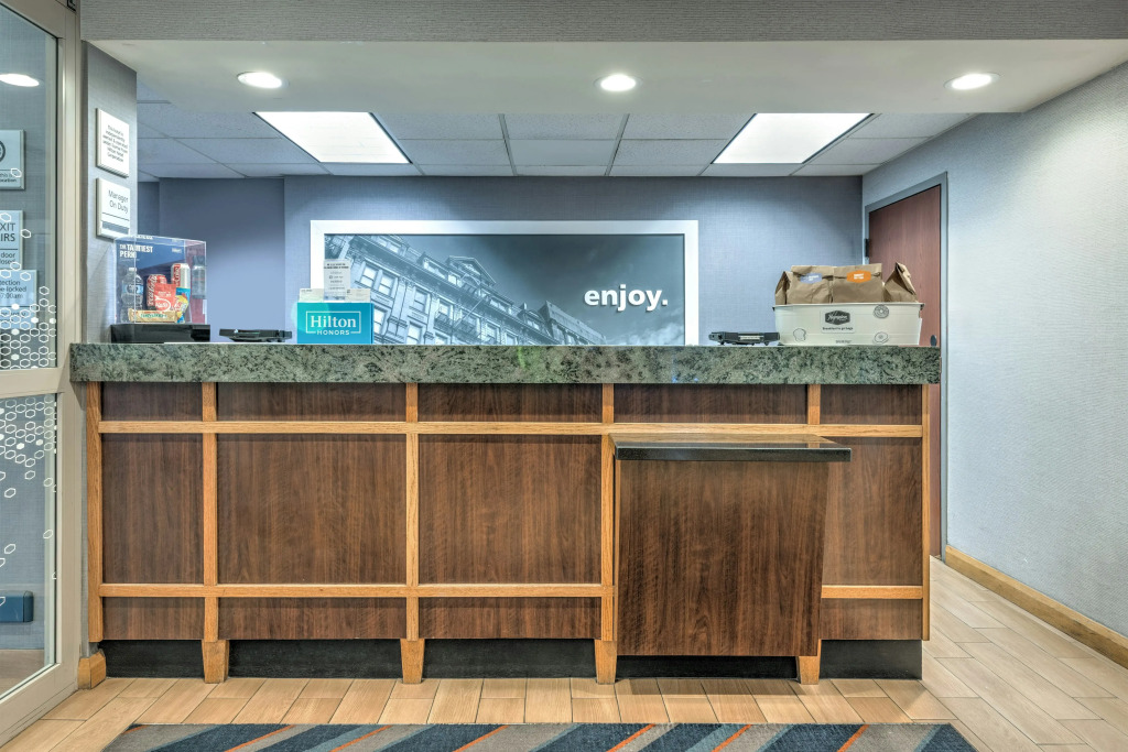 Hampton Inn Phoenix Midtown Downtown Area
