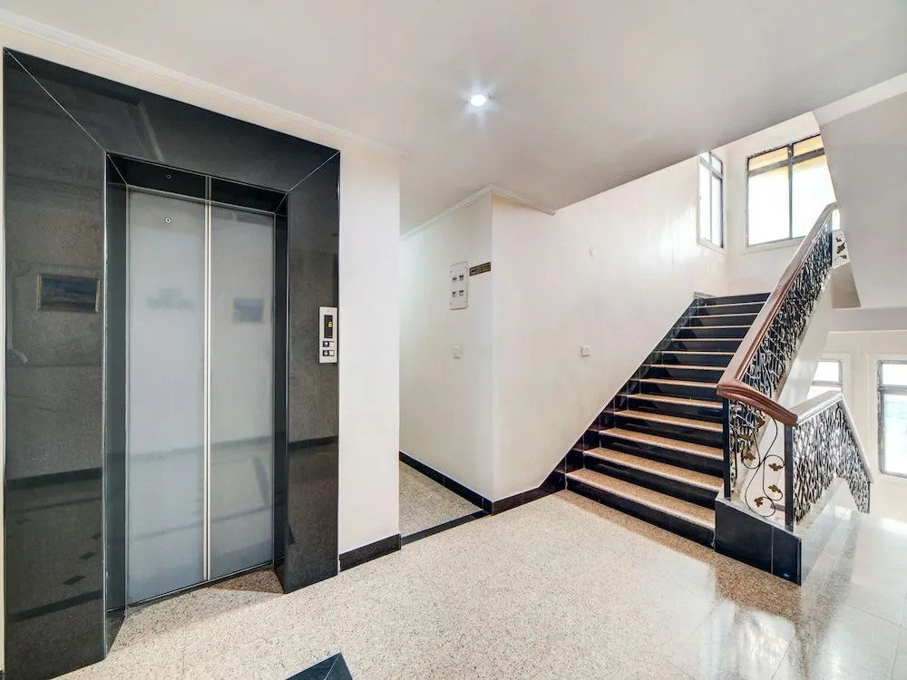 OYO 29230 Ik London Residency