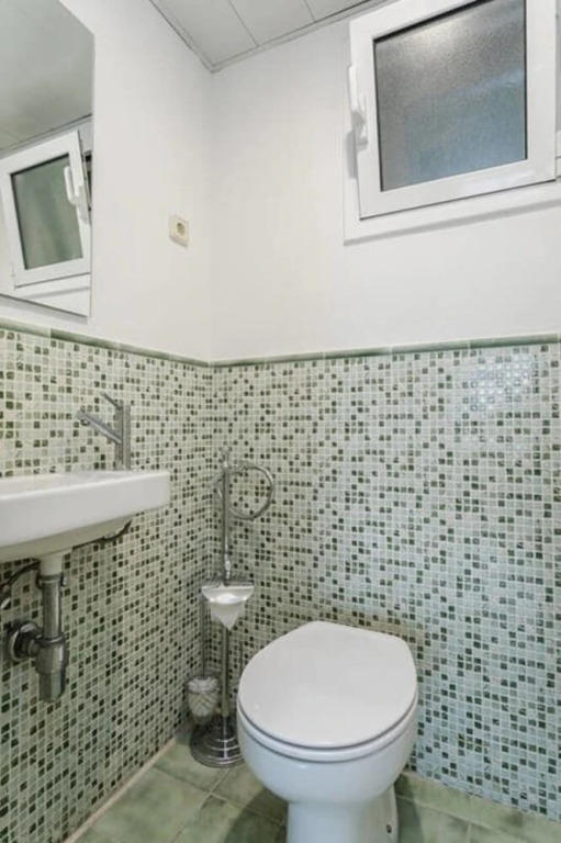 Elegant 3 Bed With Views of Sagrada Familia