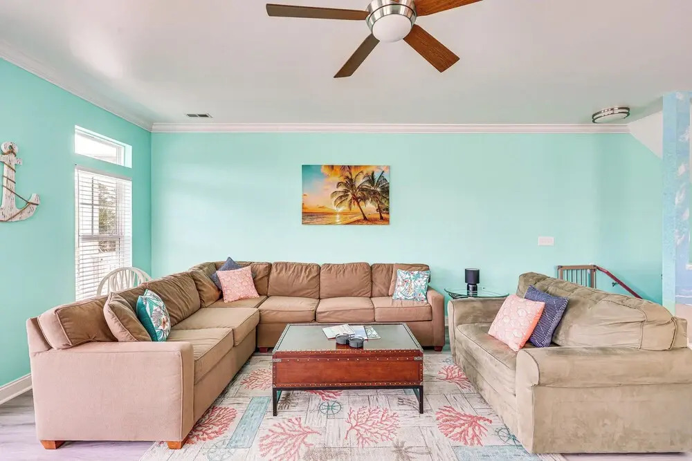 Calm Coastal Haven w/ 2 Balconies Near Beach