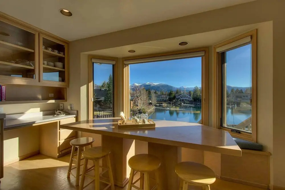 Beach Drive Beauty by Lake Tahoe Accommodations