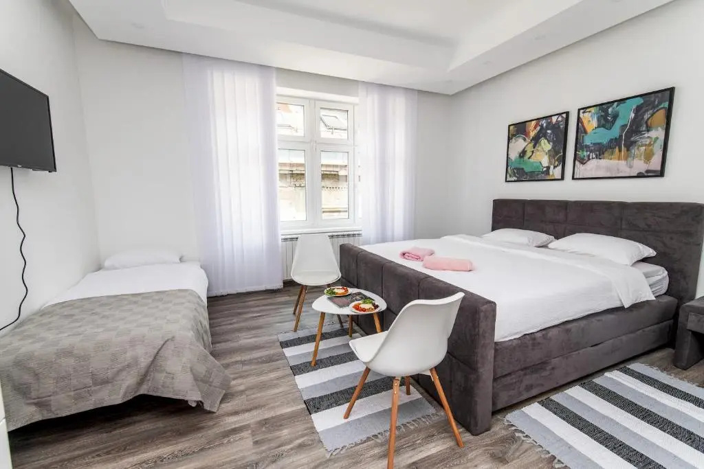 Modern studio for 3 people in the Heart of the City Center