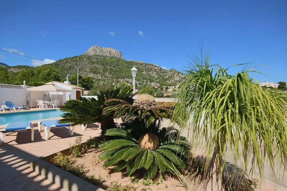 Low Price 4 Bedroom Villa With Nice View Over The Sea, Private Pool, Wifi, BBQ
