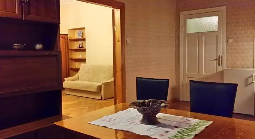 Lemon Apartment