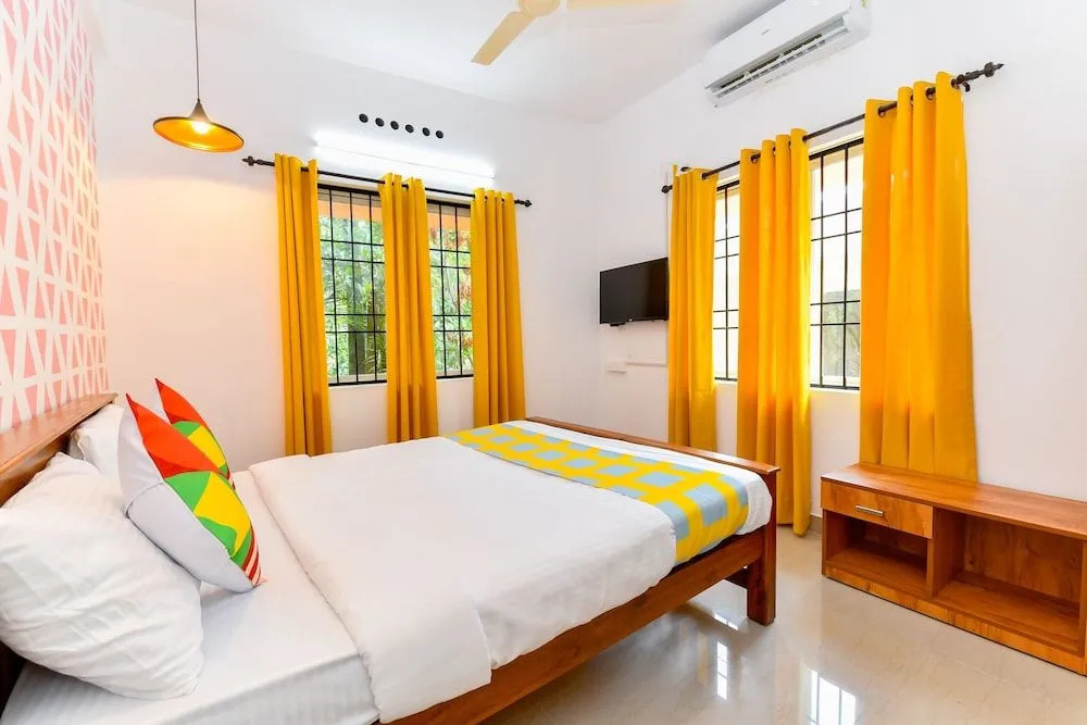 OYO Home 30657 Elegant Stay Near Lulu Mall