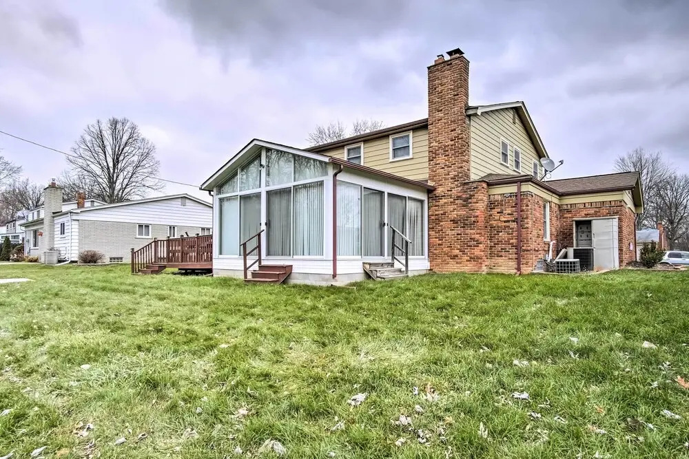 Suburban Detroit Home w/ Porch, Yard & Fire Pit!
