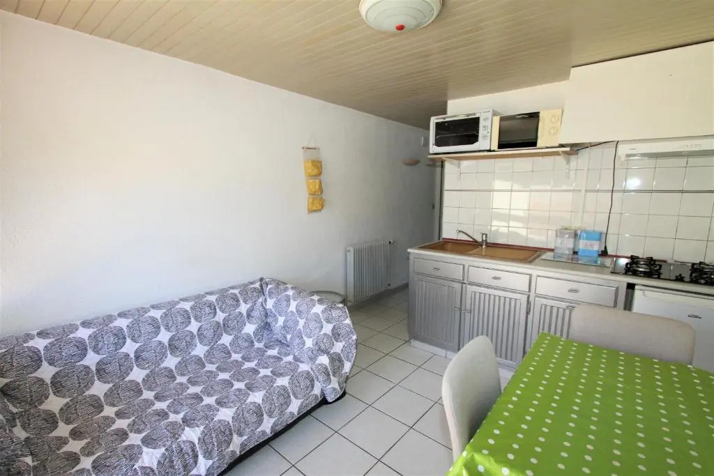 Appartement T2 avec terrasse à 600m de la plage