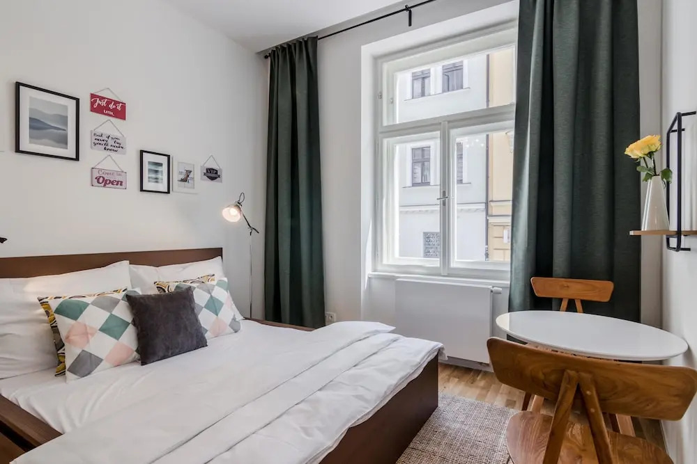 Zizkov APT Prague by Michal&Friends