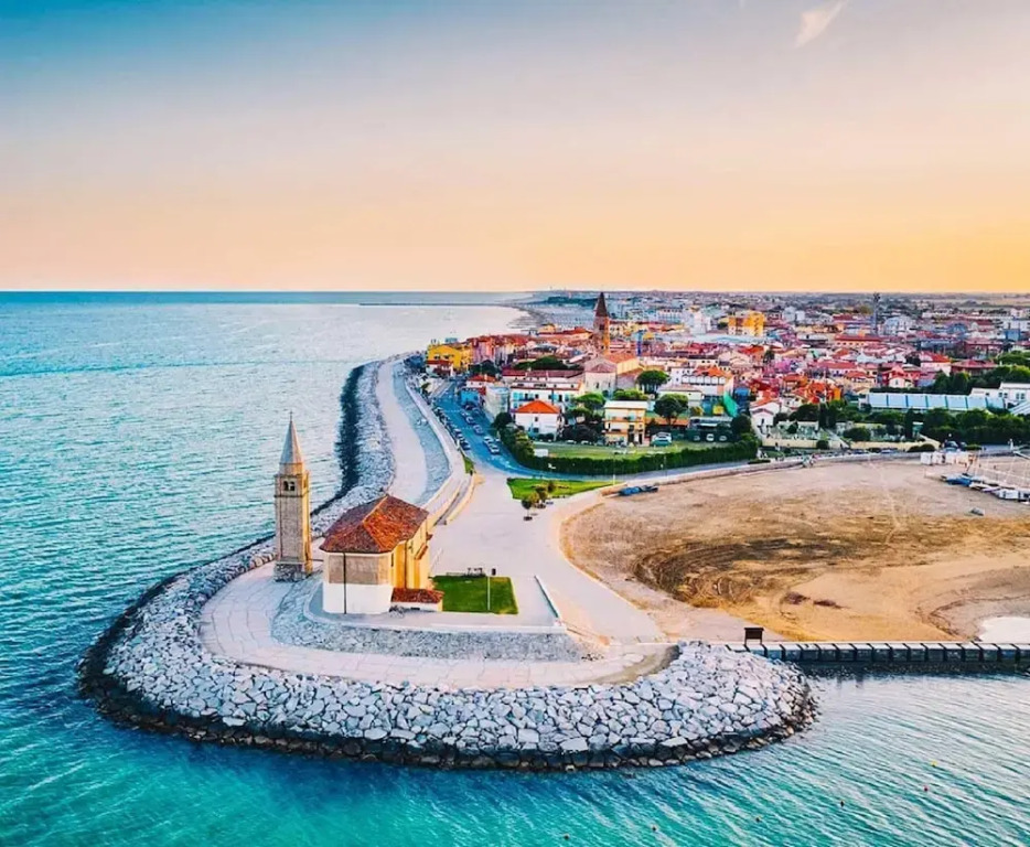 Family House in Porto Santa, Venice