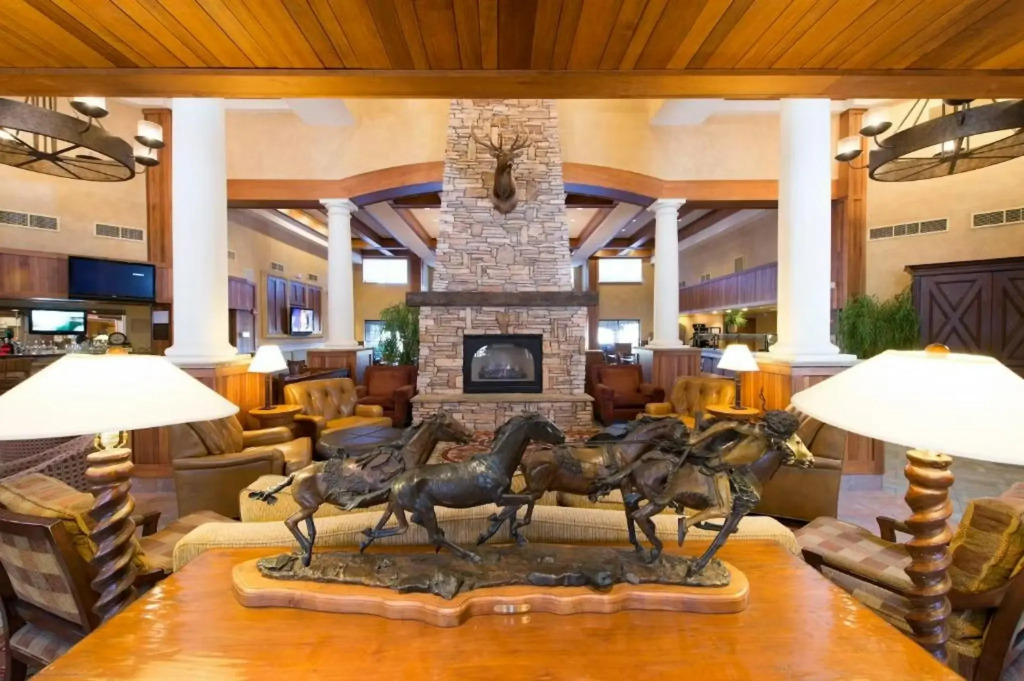 MCM Elegante Lodge & Suites Ruidoso