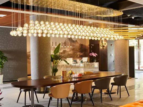 Jinjiang Metropolo (Langshan Scenic Spot hotel of Nantong University)