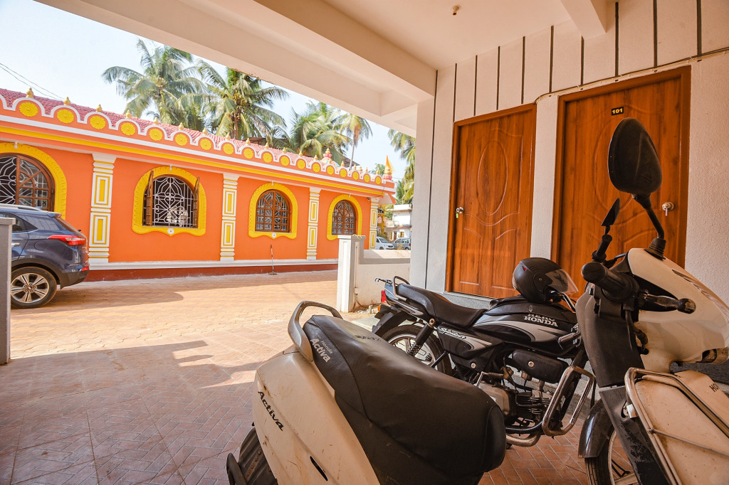 FabExpress Symphony Homes, Calangute Beach