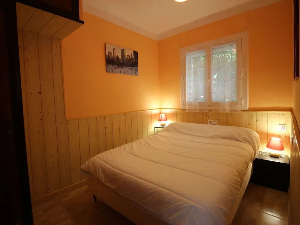 Comfortable Property in Empuriabrava With Garden, Barbecue and Three Bedrooms