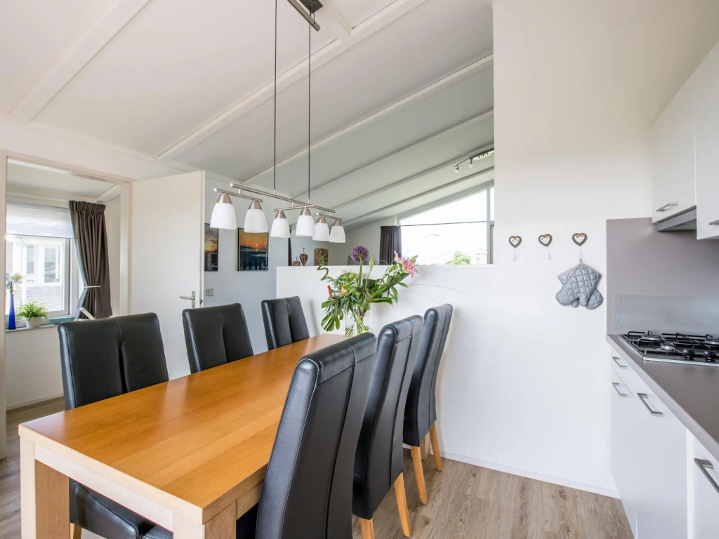 Semi-detached house near Noord-Beveland Beach