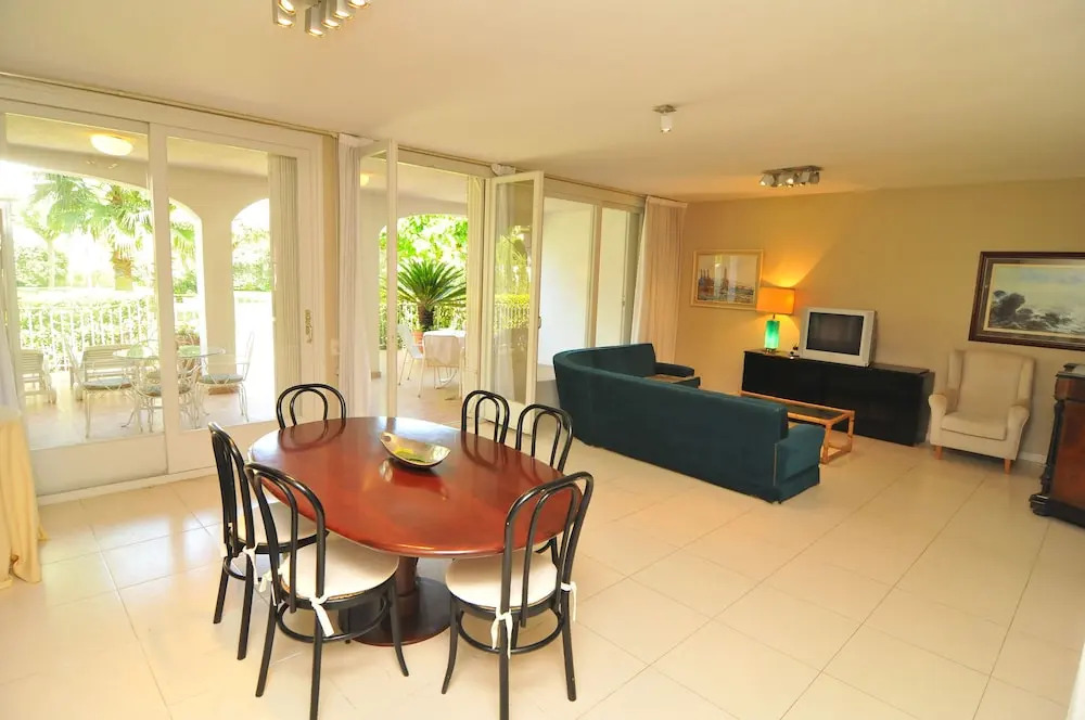 HomeHolidaysRentals Experience - Costa Barcelona