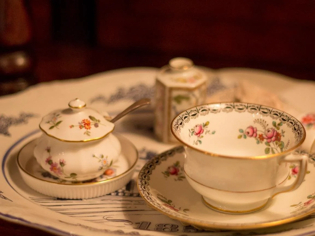 Dutch Manor Antique Hotel