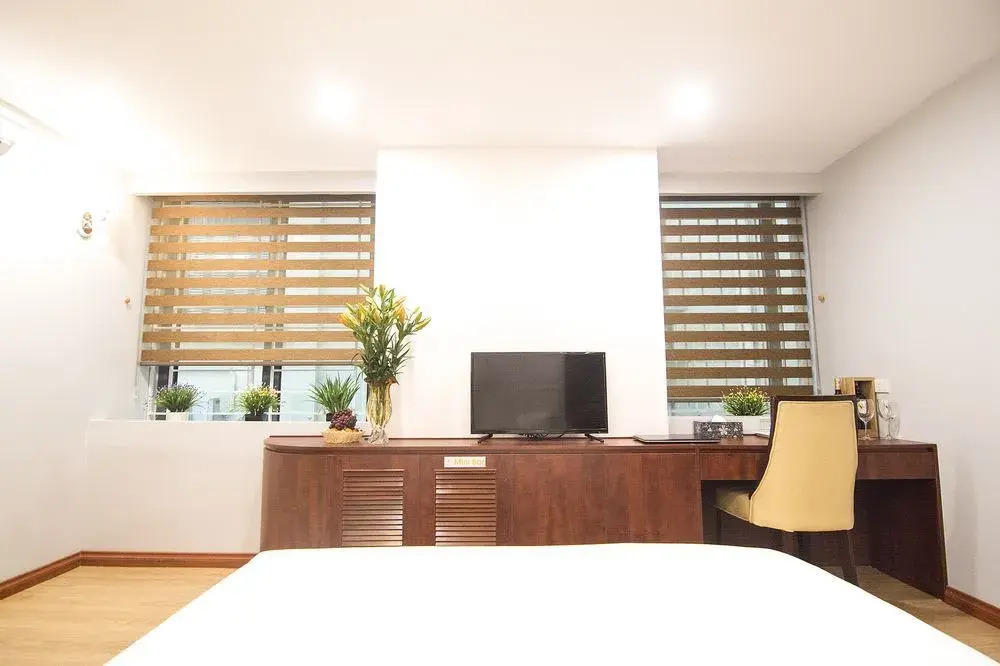 Khách sạn Thế Kỷ Mới