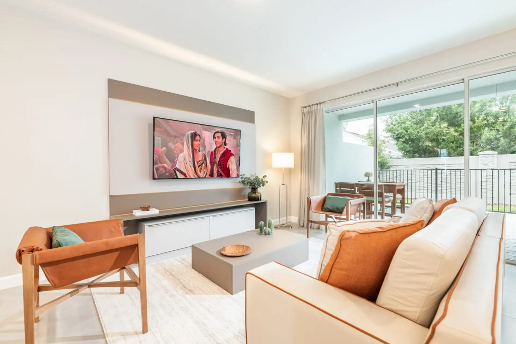Incredible new 4 bed villa, just 10 minutes from Disney