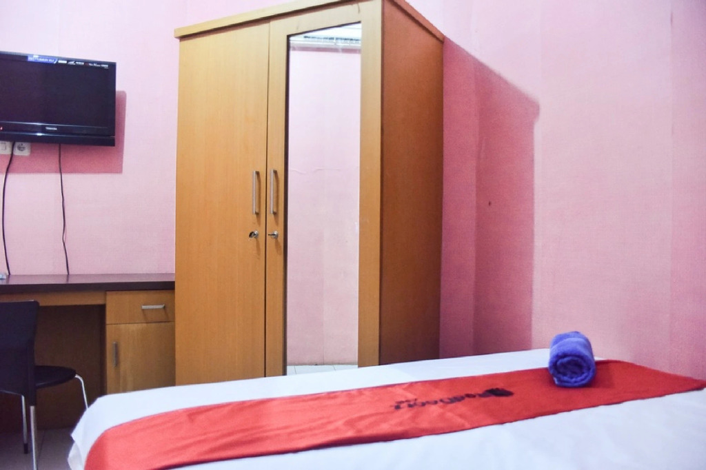 RedDoorz @ Pettarani Square