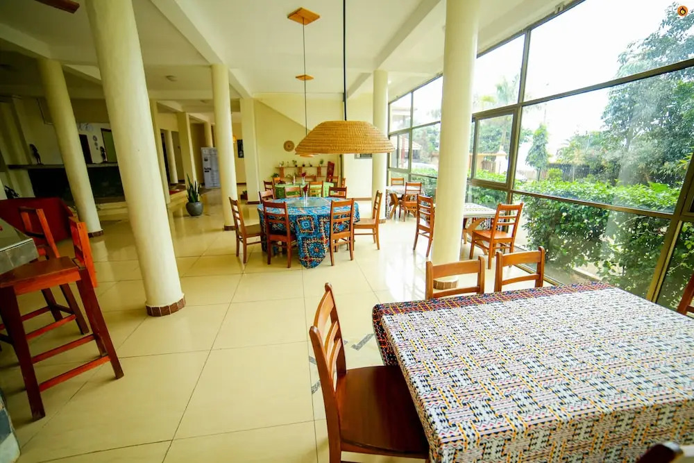 Lakefront Hotel Entebbe