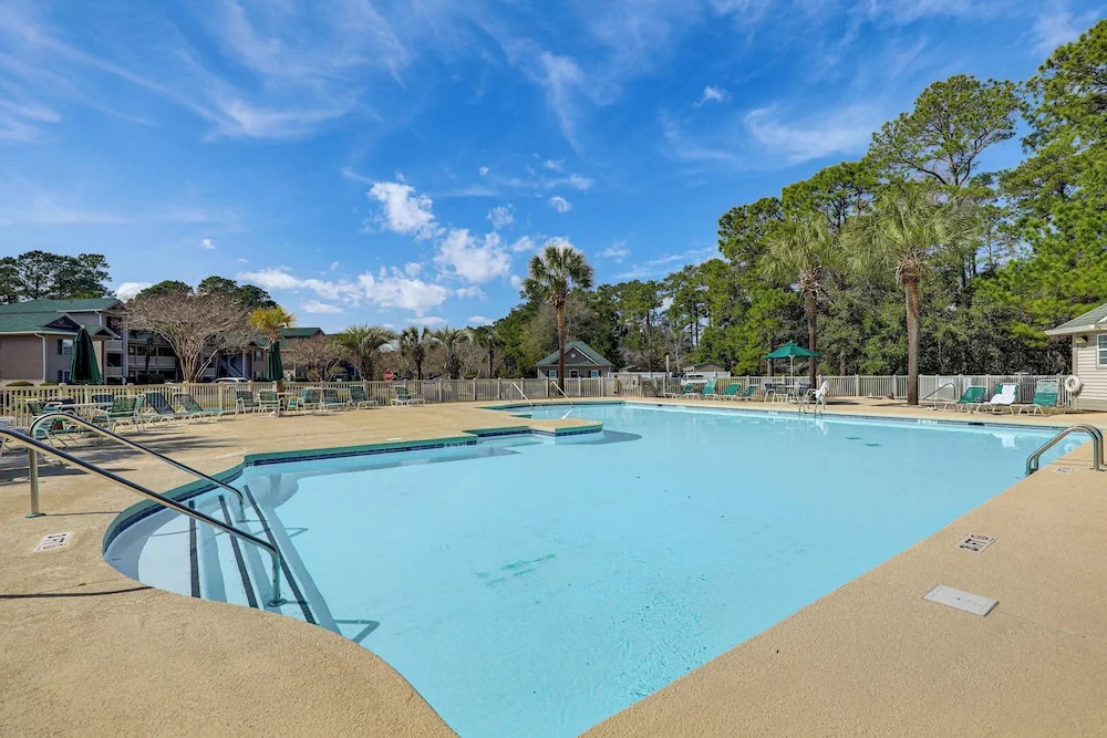Pawleys Island Beach & Golf Family Retreat