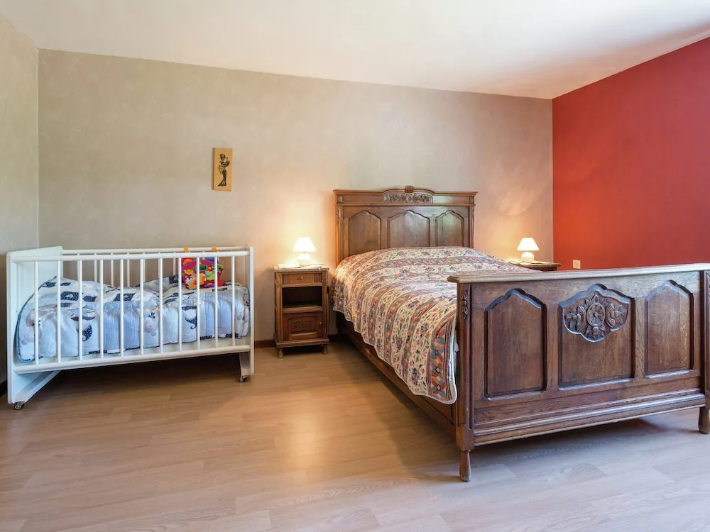 Spacious holiday home with large garden