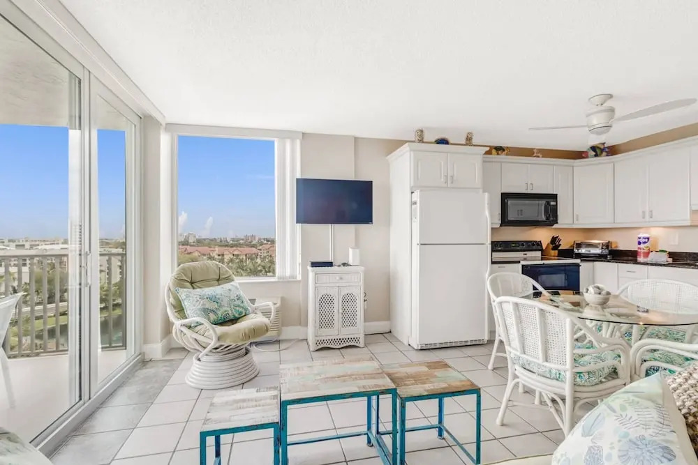 Estero Beach & Tennis 807 B
