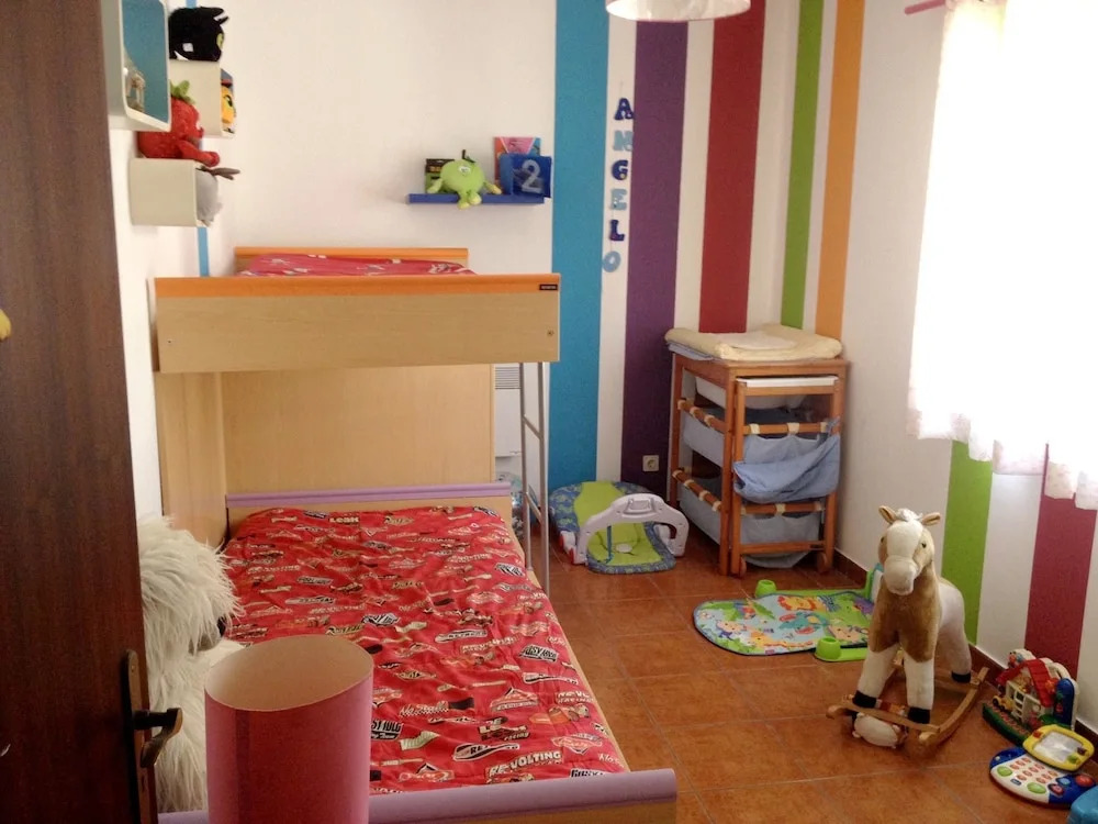 House With 3 Bedrooms in Lagoa Albufeira, With Enclosed Garden and Wif