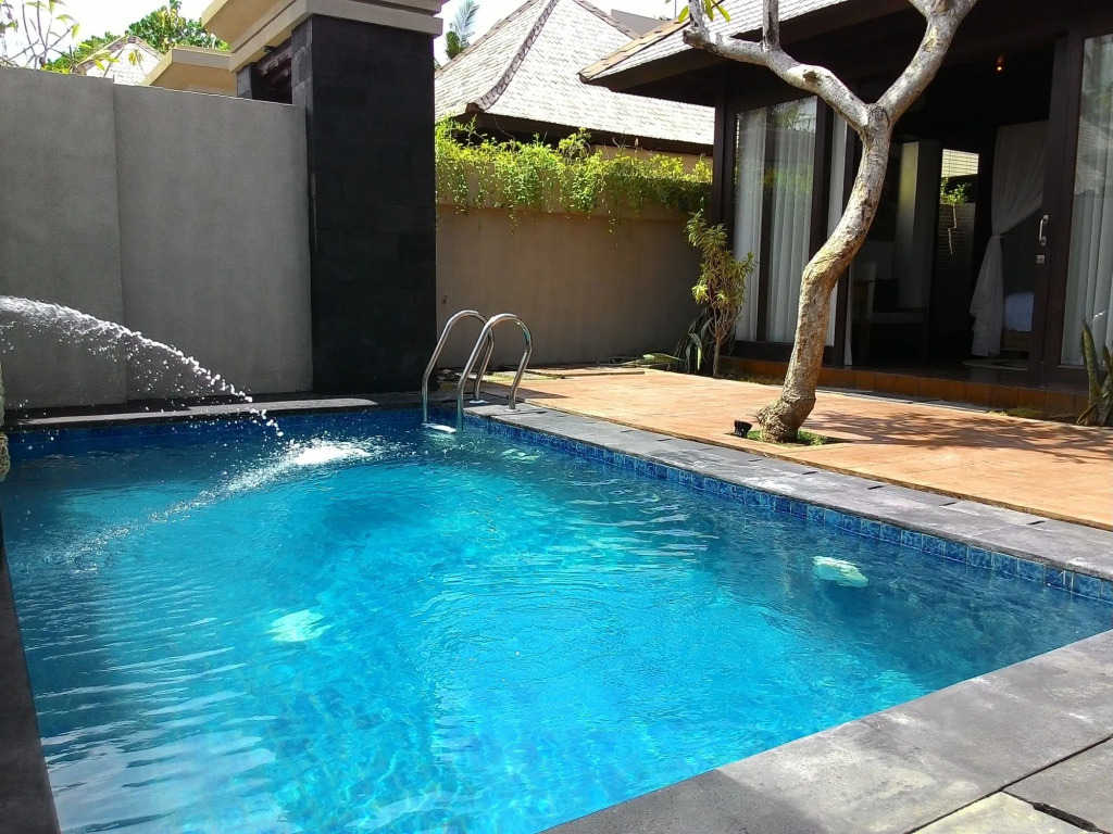 dNusa Beach Club and Resort