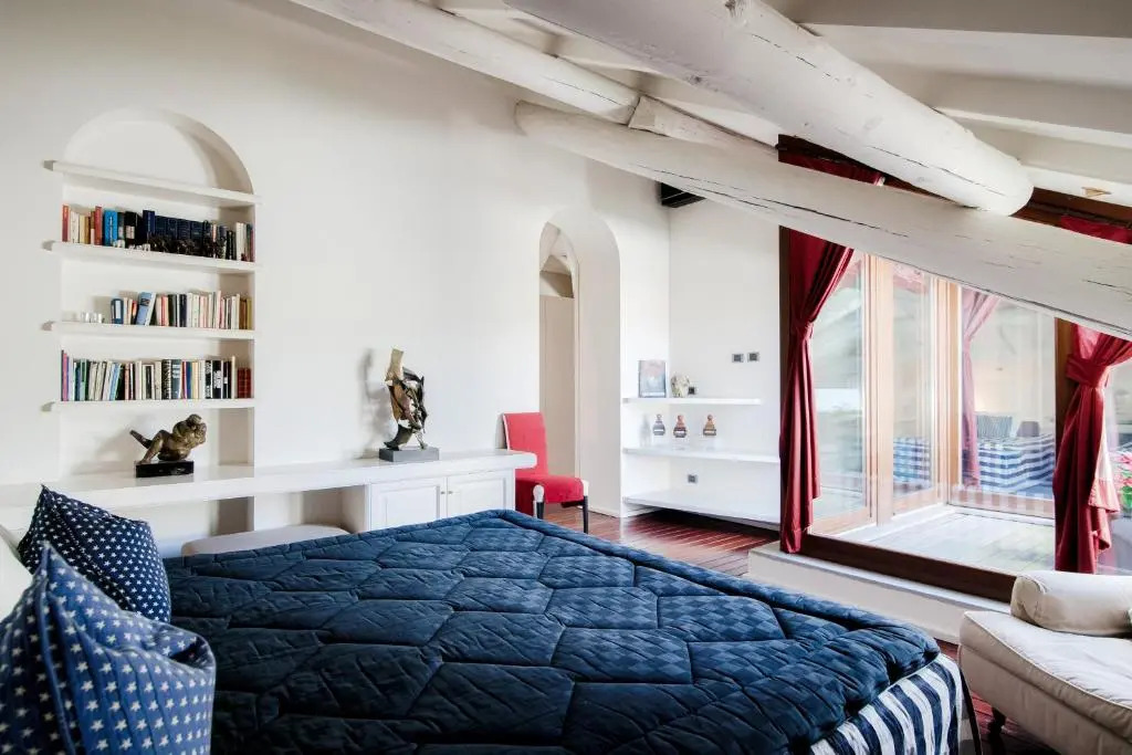 Exclusive Penthouse - by MyHomeInComo