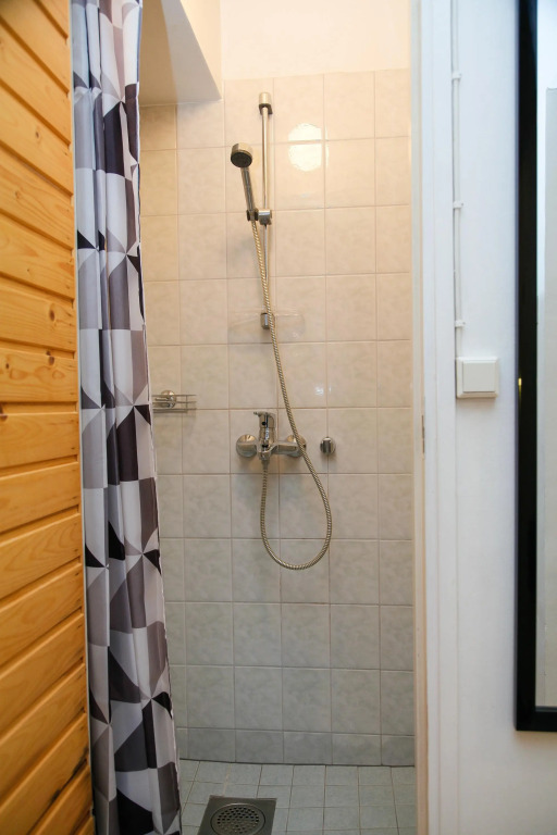 Kammpi Malminikatu 18