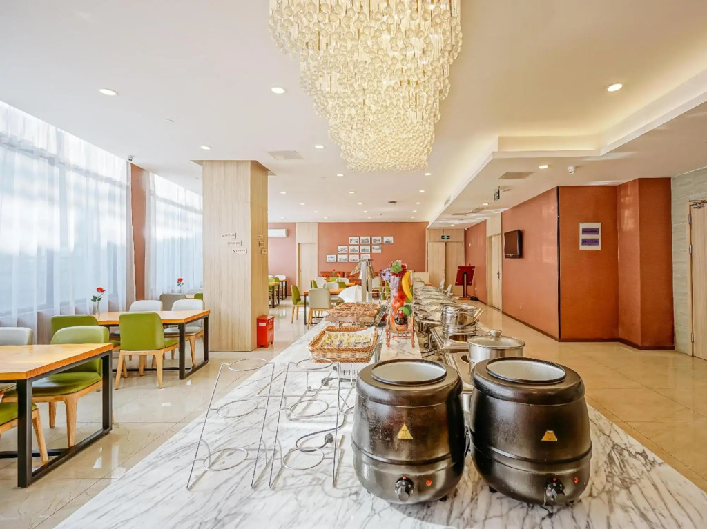 HanTing Hotel (Nanjing Olympic Sports Center North Gate)