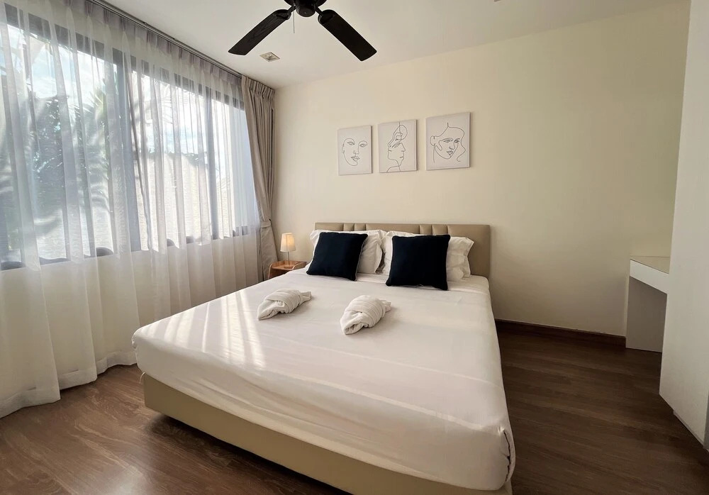 Laguna Park Townhouse by Villacarte