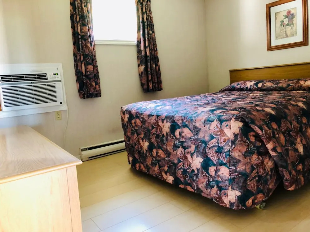 Anne Shirley Motel & Cottages