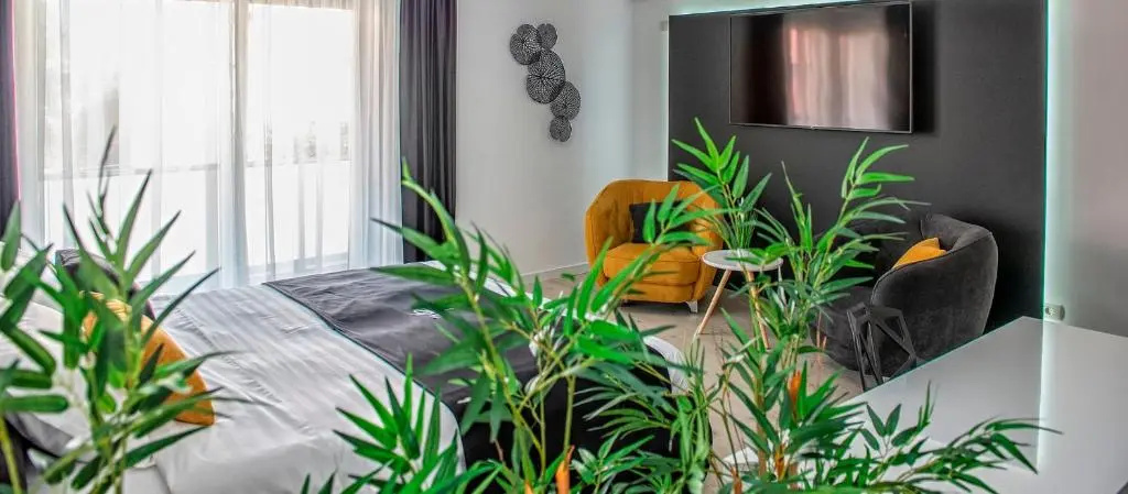 West Residence Apartments