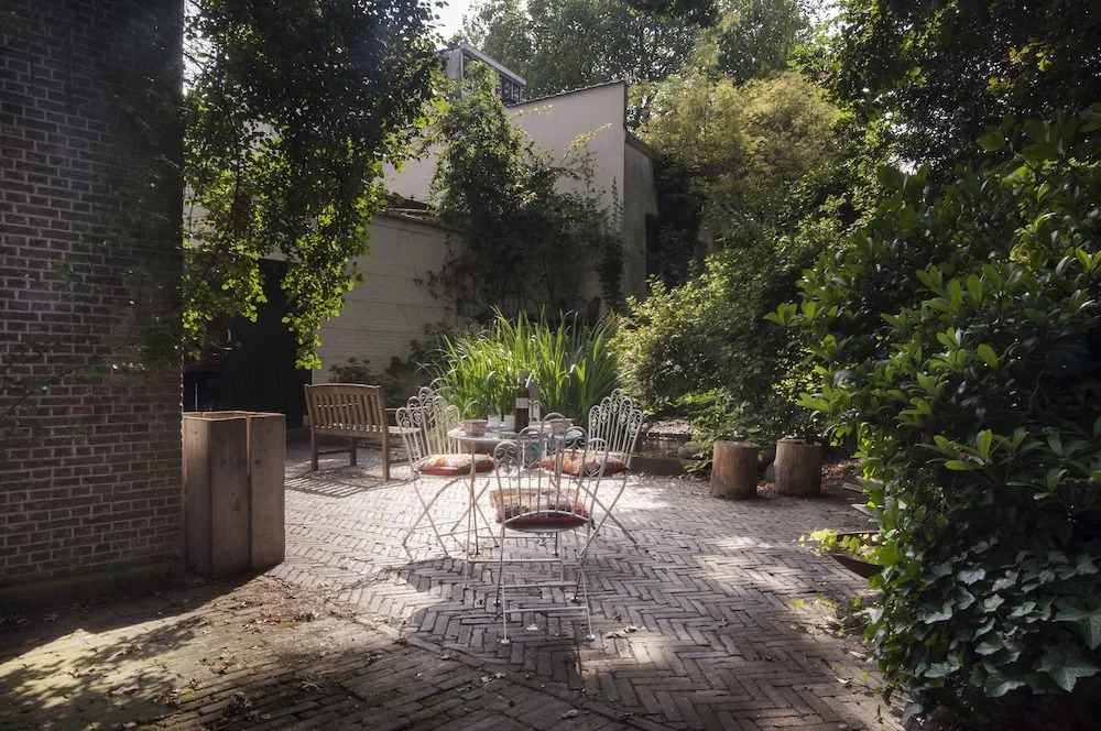 Studio in Canal Villa in the Old Centre Schiedam