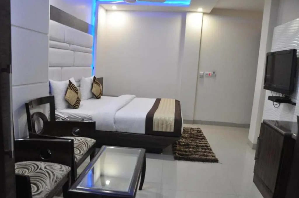 Hotel HRS - New Delhi Railway Station