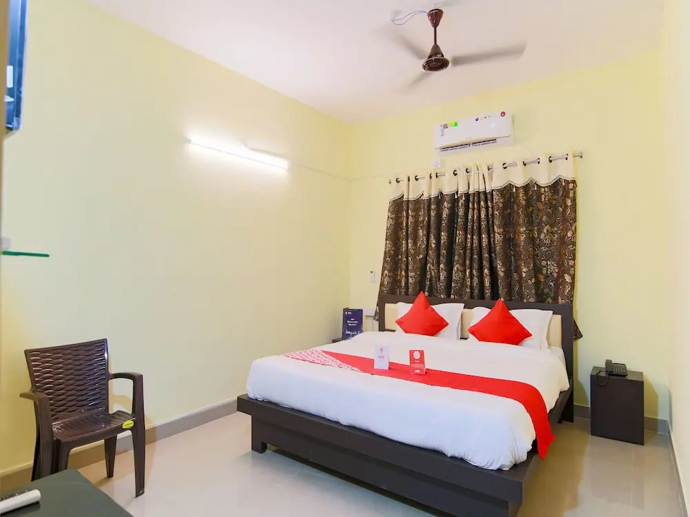 Oyo 13123 Srk Grand