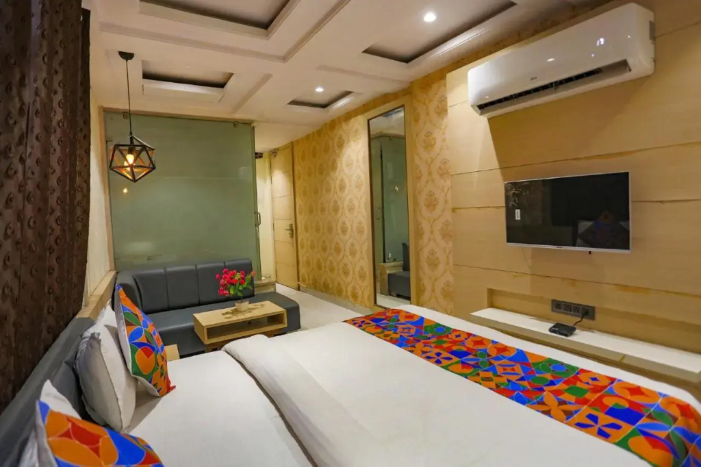 FabHotel Sun Park