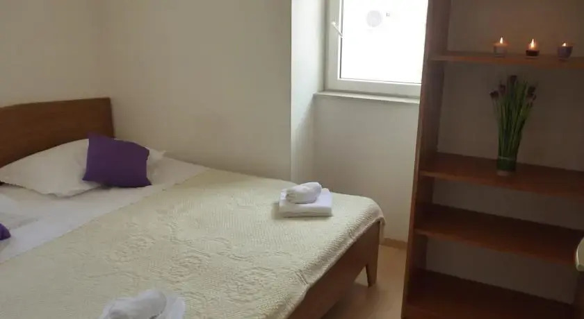 Apartments Ponistra